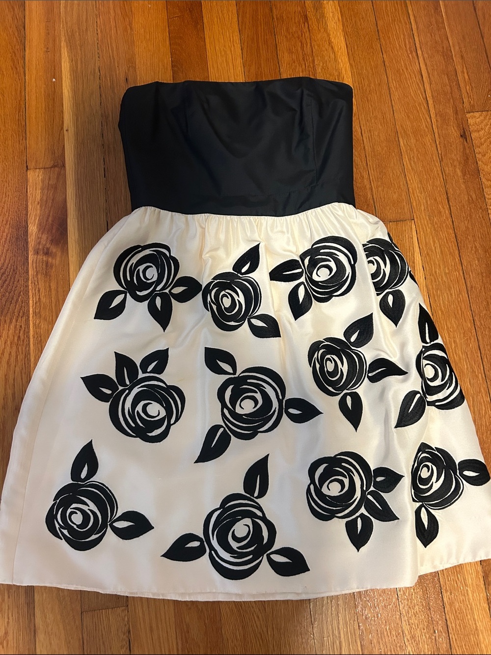 White House Black Market Black and White Strapless Floral Dress
